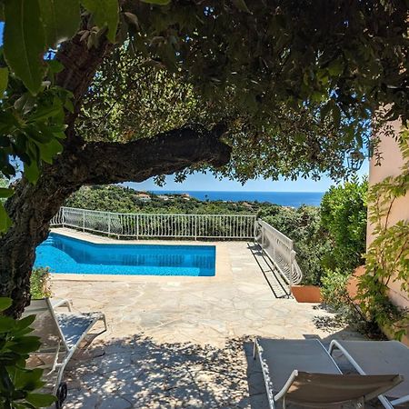 Villa Les Trois Chênes, piscine privée&vue mer Les Issambres Exterior foto