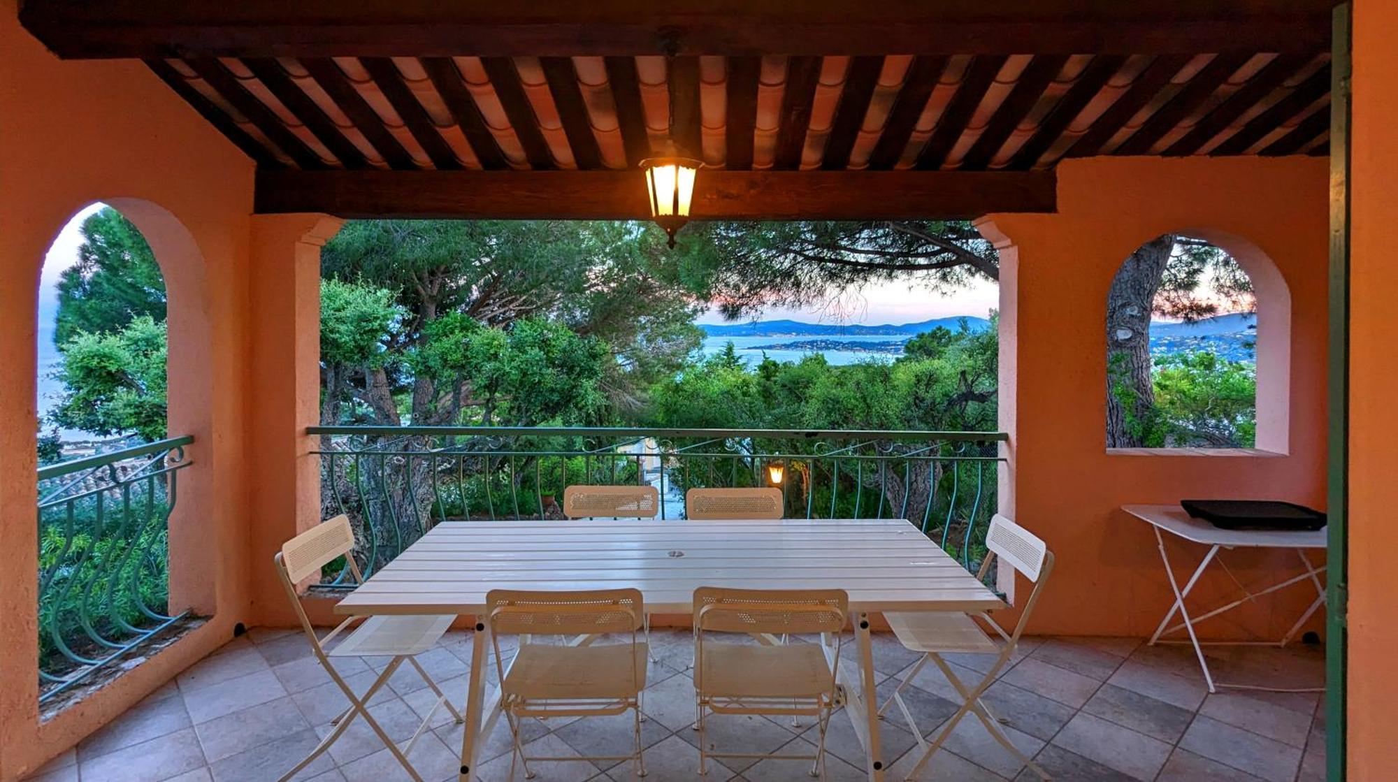 Villa Les Trois Chênes, piscine privée&vue mer Les Issambres Exterior foto